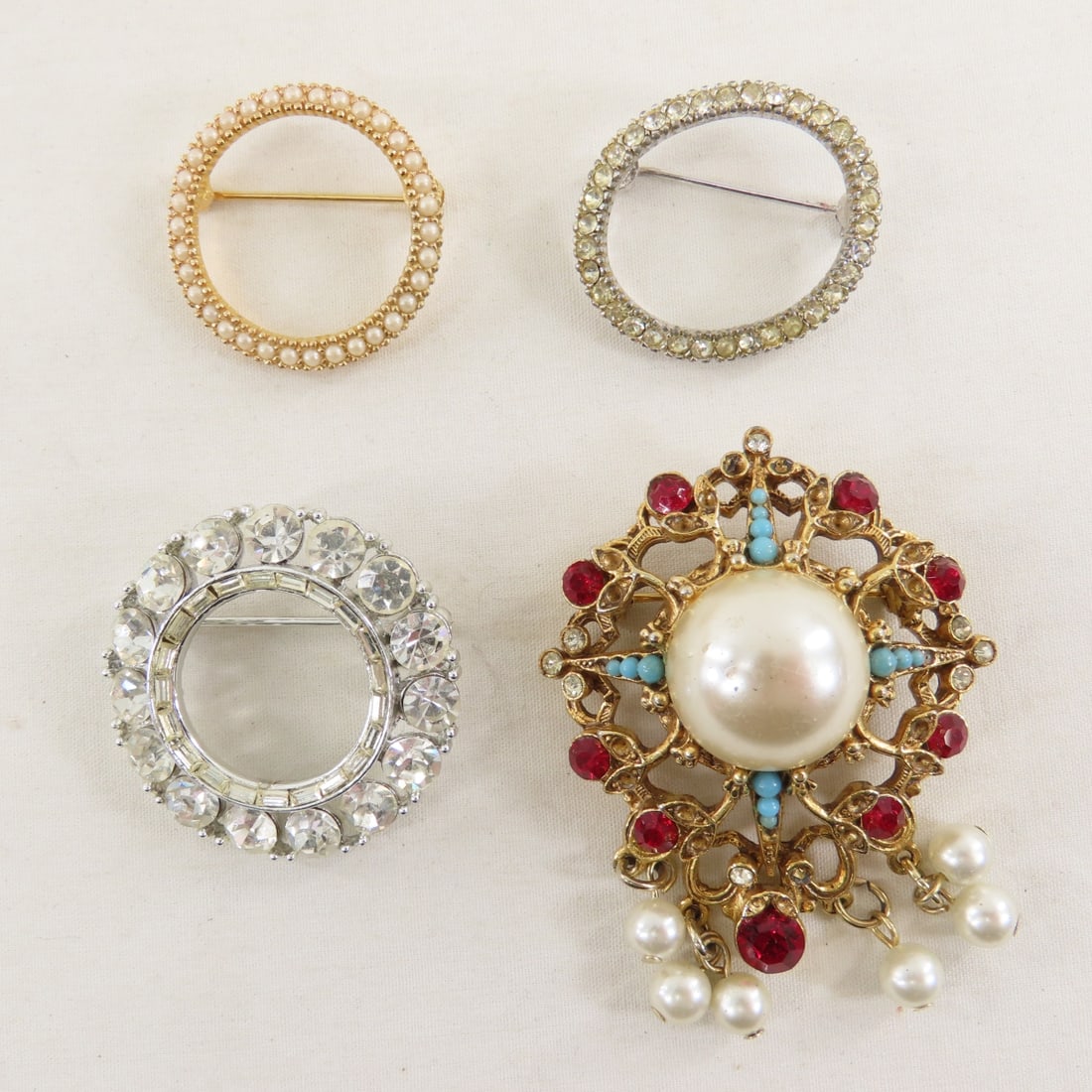 Kramer, Weiss, Ciner, Lisner & Other Brooches - 2