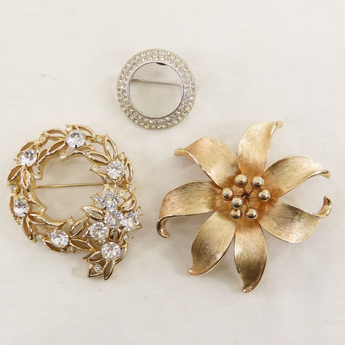Kramer, Weiss, Ciner, Lisner & Other Brooches - 7