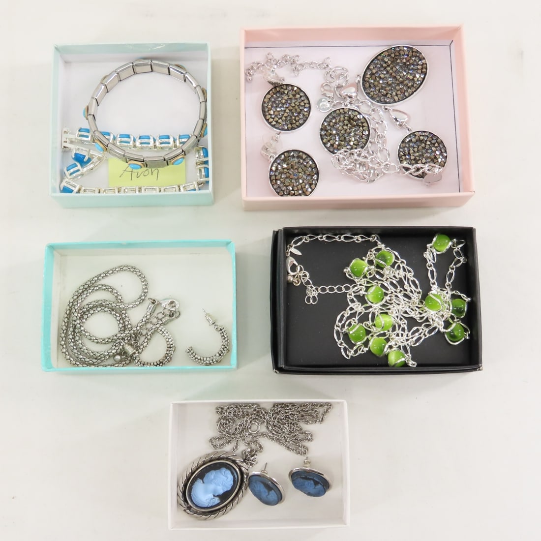 Avon, Fashion Jewelry & Sets - 2