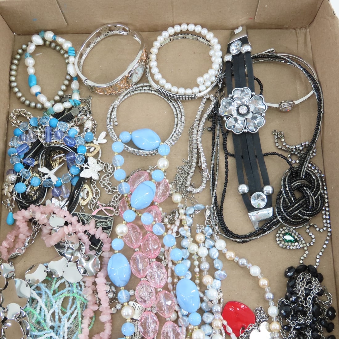 Avon, Fashion Jewelry & Sets - 7