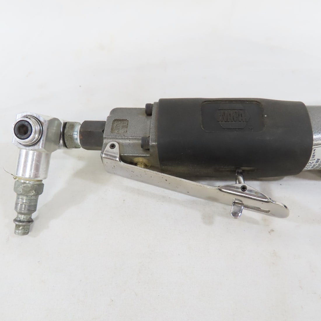 Carlyle/NAPA 6-1013 Compact Pneumatic Air Saw - 2