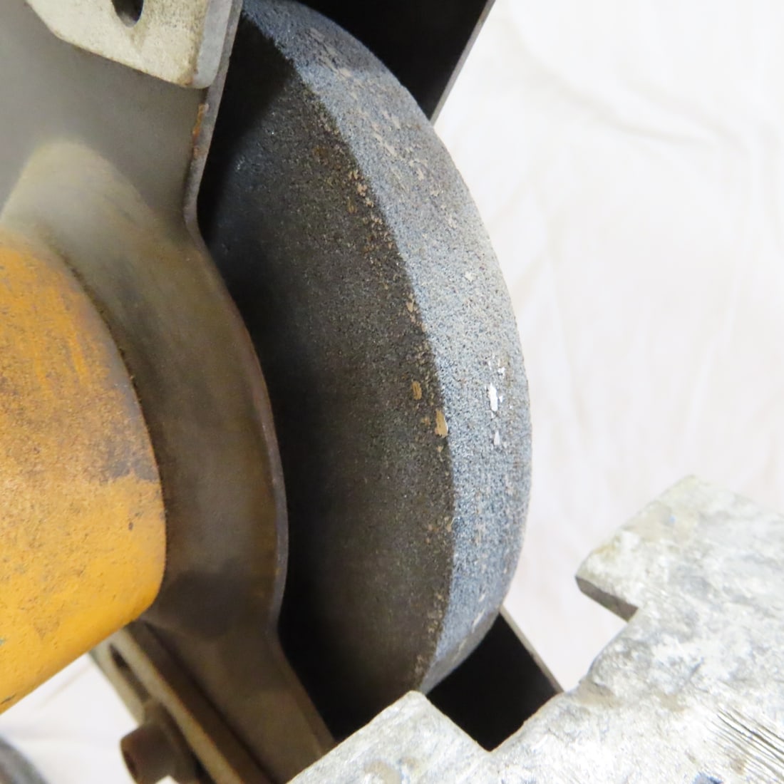 DeWalt DW756 & Neiko Tools 6" Bench Grinders - 8
