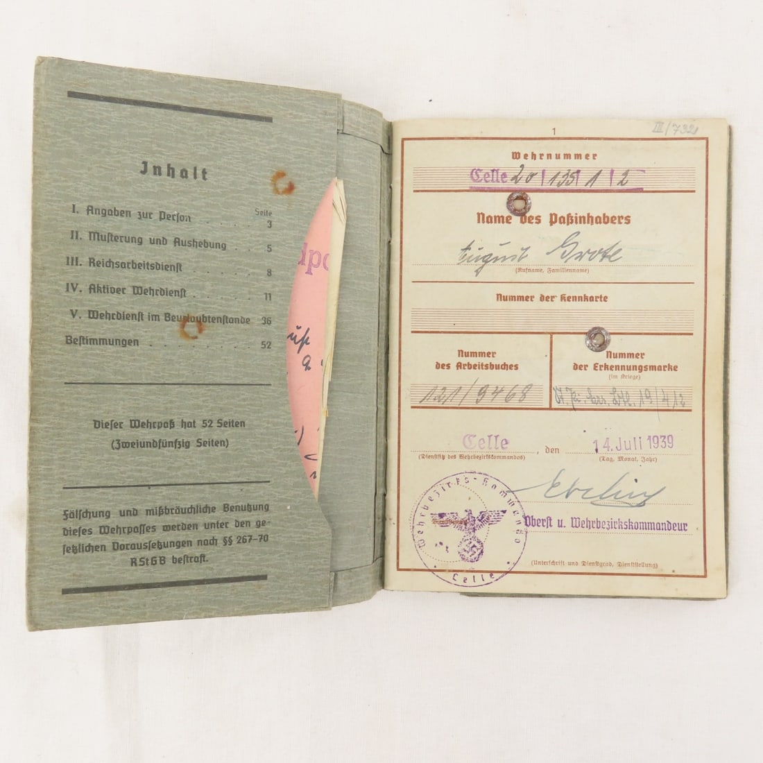 WWII German Soldbuch, Passport & Other Papers - 17