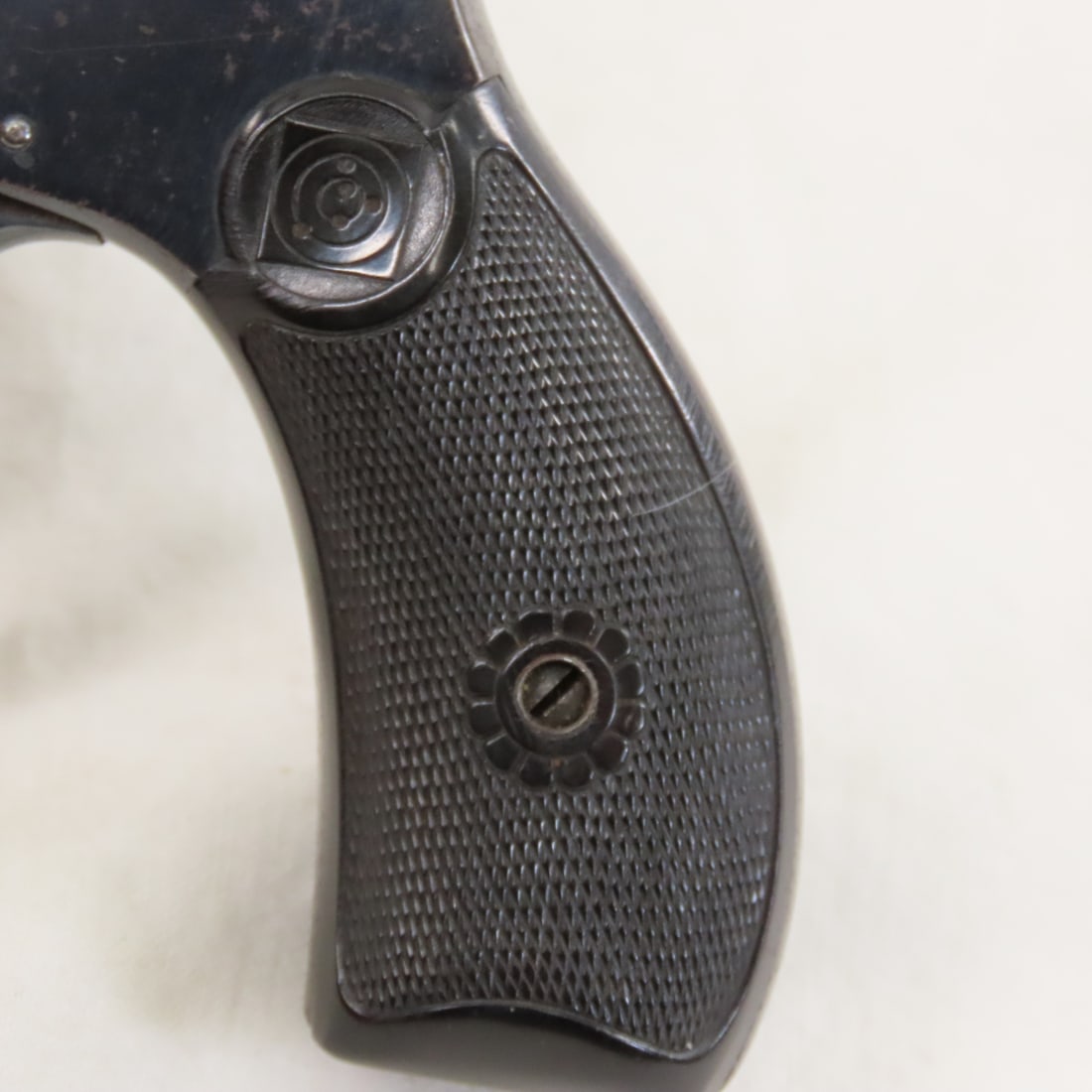 H&R Top Break Hammerless .32 S&W CTGE Pistol - 9