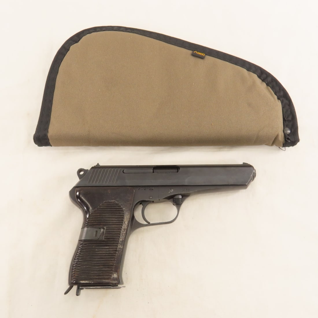Czech Ceska Zbrojovka vz.52 7.62 Tokarev Pistol: Czech Ceska Zbrojovka vz.52 7.62 Tokarev Pistol - SN# G09611 on left receiver, top strap and barrel, import CAI Georgia VT, left side marked "rid", right side receiver marked "VOZ 79" and "(crossed