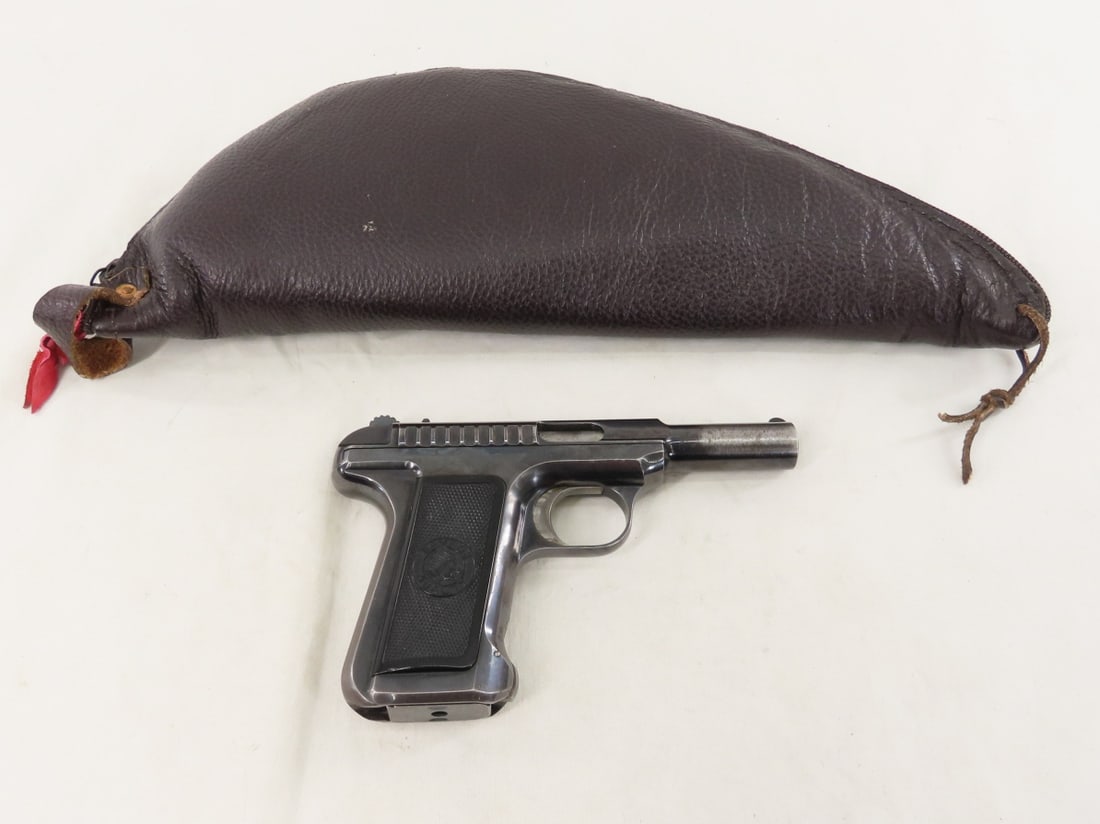 Savage Model 1907 .32 ACP Pistol: Savage Model 1907 .32 ACP Pistol - SN# 64476, 3.75" barrel "Pat Nov 21, 1905", iron sights, checkered plastic Savage logo grips, 1 10 round magazine, soft case, mfg 1907-1920, C&R or FFL transfer