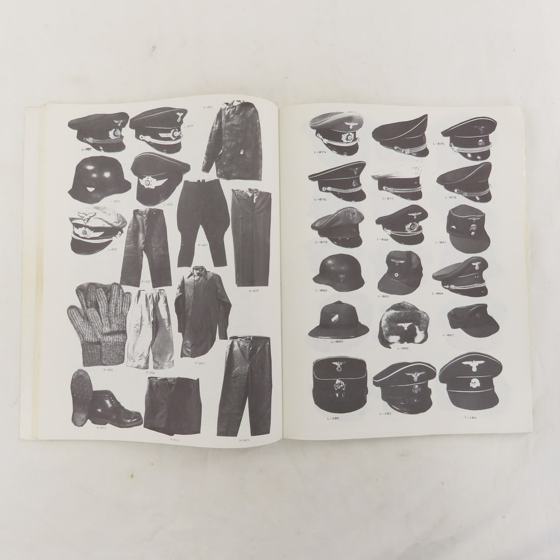 House of Swords & Militaria Catalogs and More - 16