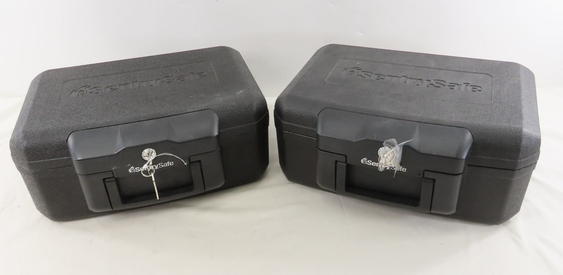 2 Portable Sentry Safes with Keys (1 of 17)