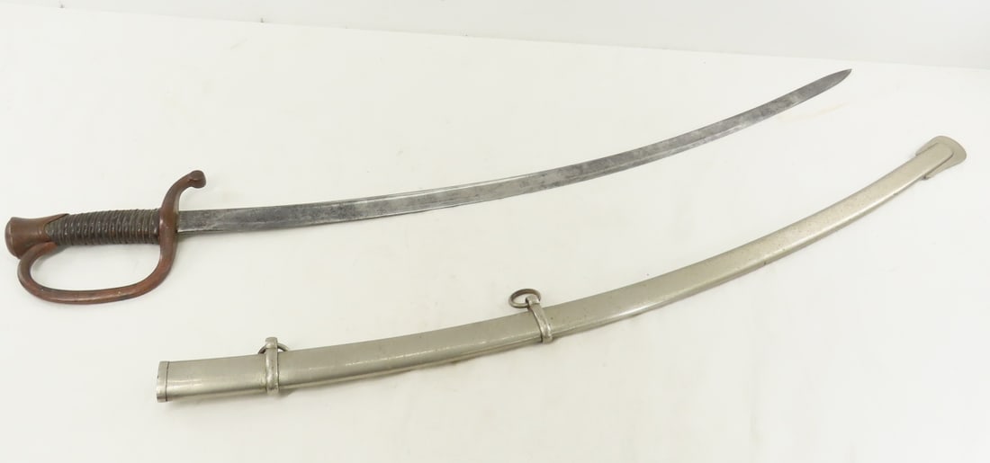 US Civil War Artillery Sword & Scabbard (1 of 18)