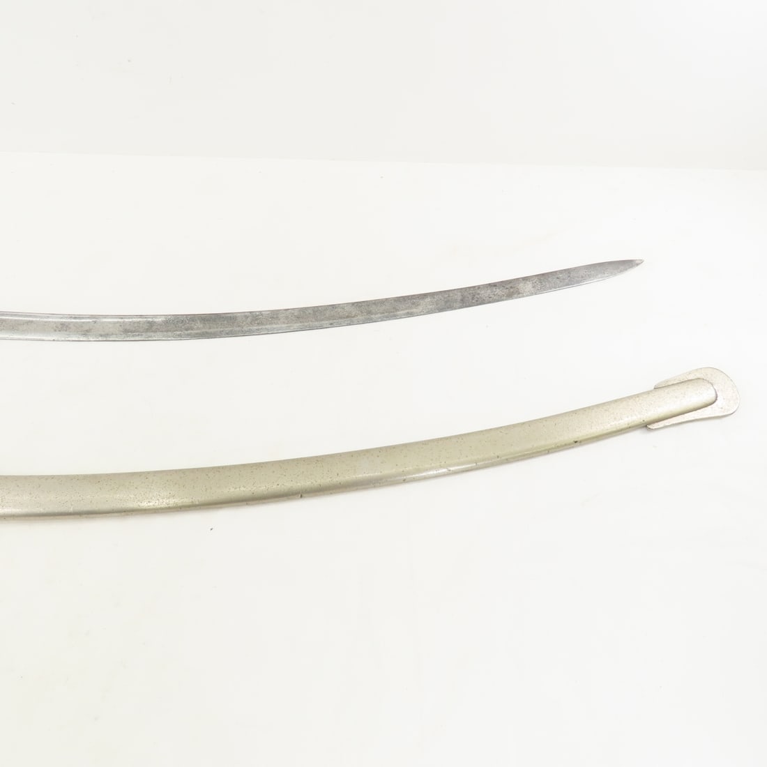 US Civil War Artillery Sword & Scabbard - 4