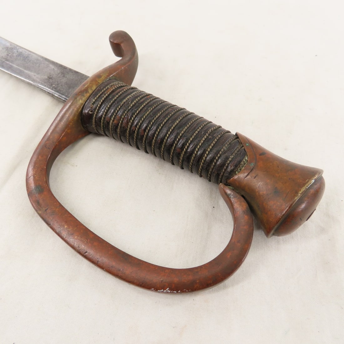 US Civil War Artillery Sword & Scabbard - 8
