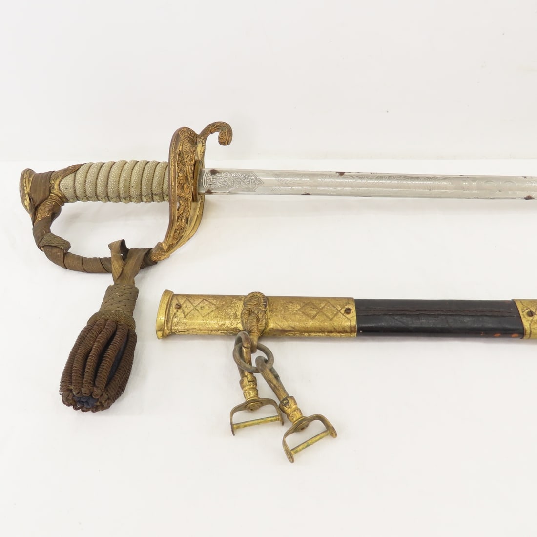 USN Model 1852 Officer's Sword & Scabbard - 3