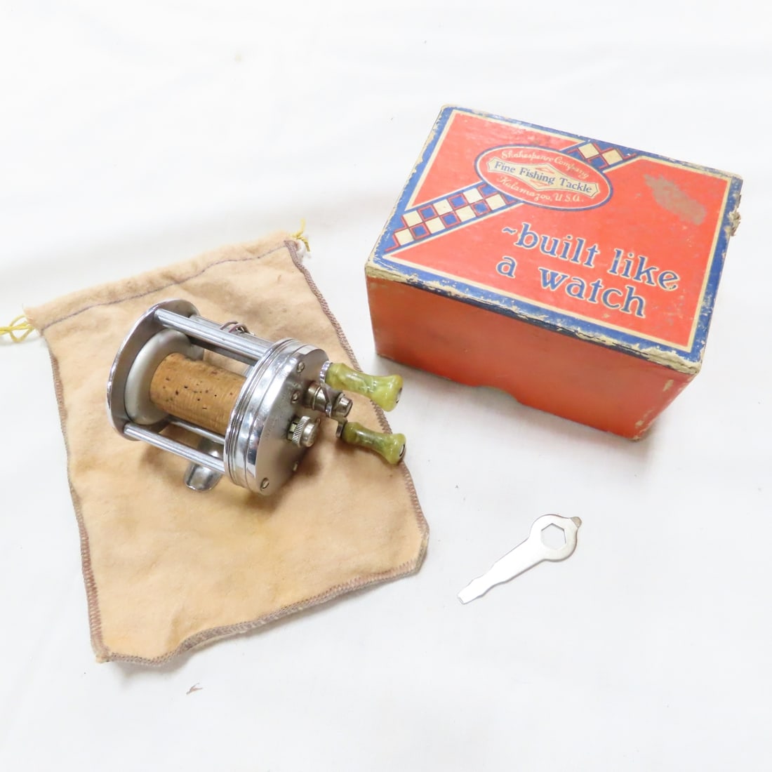 Vintage Shakespeare Outfit No. 6 Rod & Reel, Box - 2