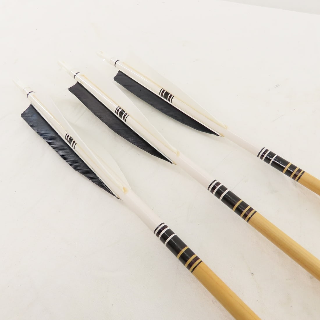 Vintage Custom Wood Longbow, Quiver & Arrows - 13