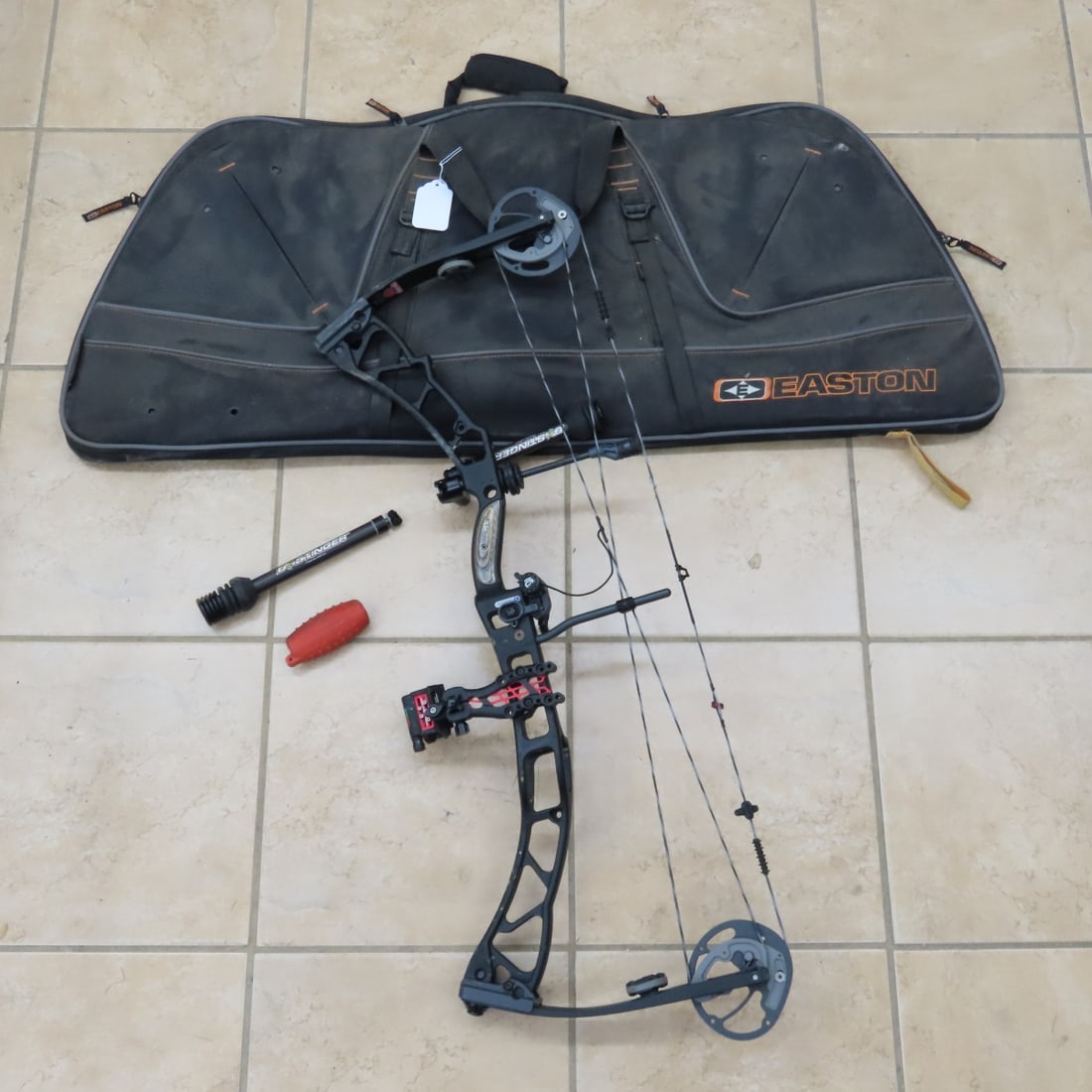 Synergy Elite Compound Bow and Bag: Synergy Elite Compound Bow and Bag - 60 lbs, string 57 7/8", cable 37 15/16", QAD Ultrarest RH Bow Drop Away Rest, TruGlo 5 pin sight, 2 BStinger Stabilizers, Gorilla Grip, Easton Case (dusty- needs