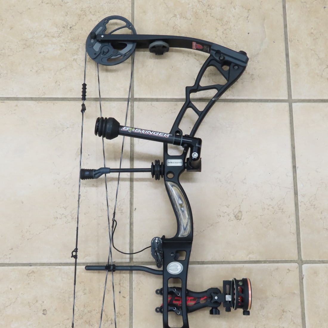 Synergy Elite Compound Bow and Bag - 6