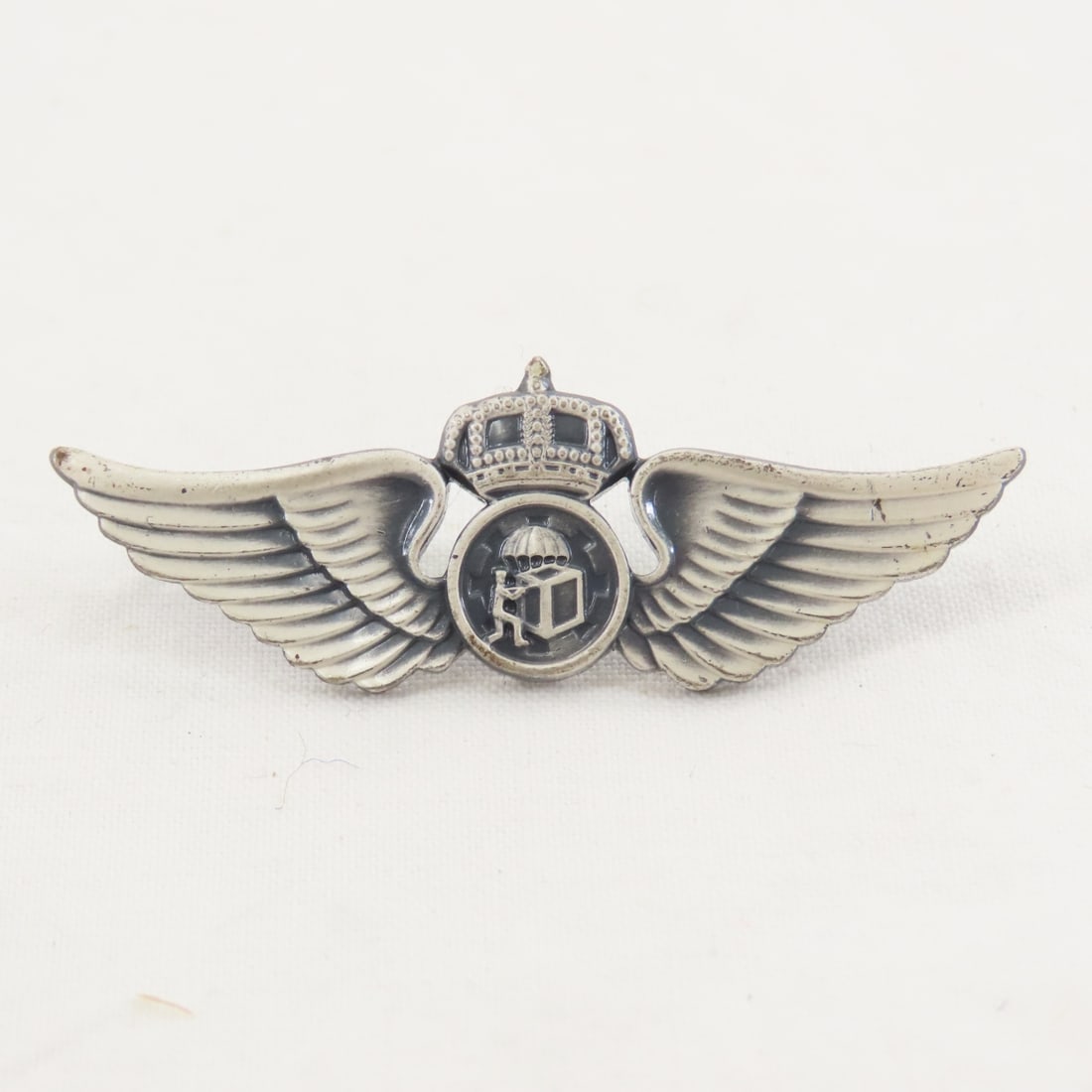Mixed Foreign Military Insignia, Polish, British - 13