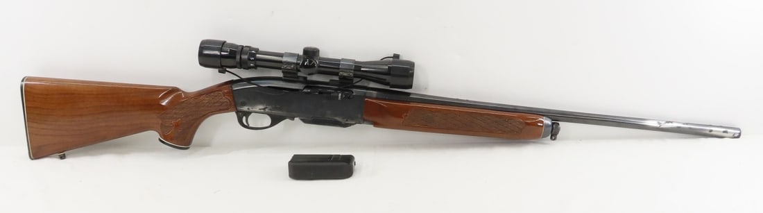 Remington Woodsmaster 742 Rifle 30-06 with Scope (1 of 20)