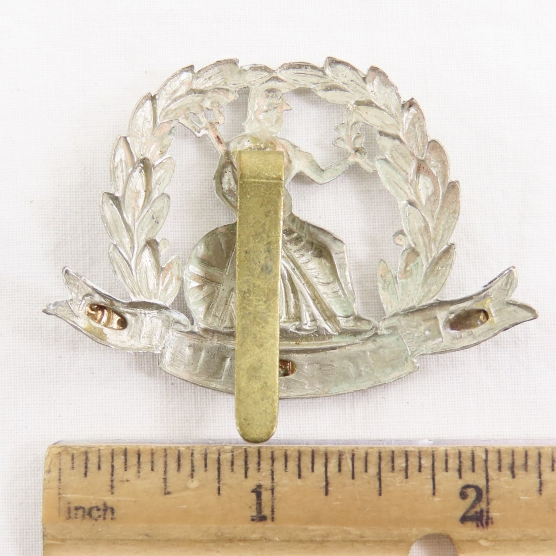 British Army Cap Badges, Royal Artillery - 9