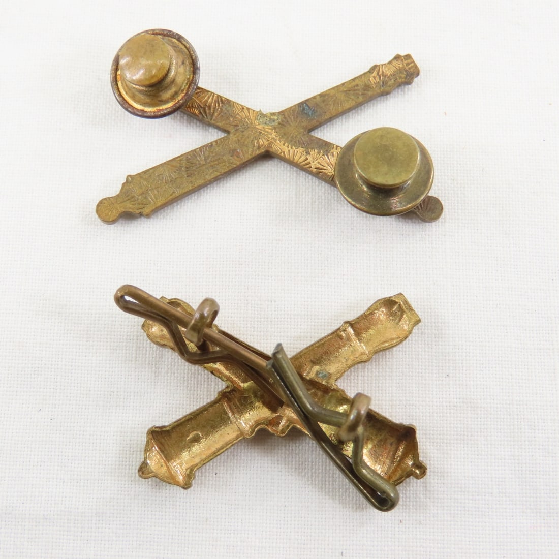 Spanish American & WWI insignia, Crossed Cannons - 11