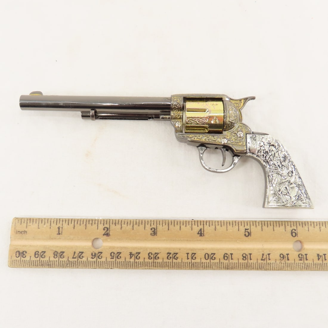 Metal 7 inch Replica .45 M1873 Colt Revolver - 3