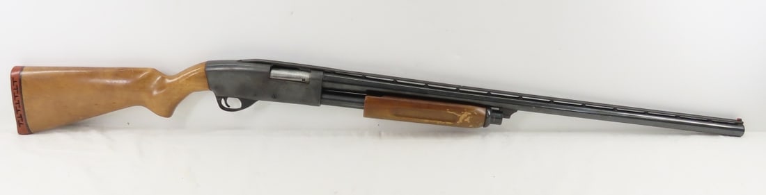 Hiawatha Model 130 VR 12GA Pump Action Shotgun (1 of 13)