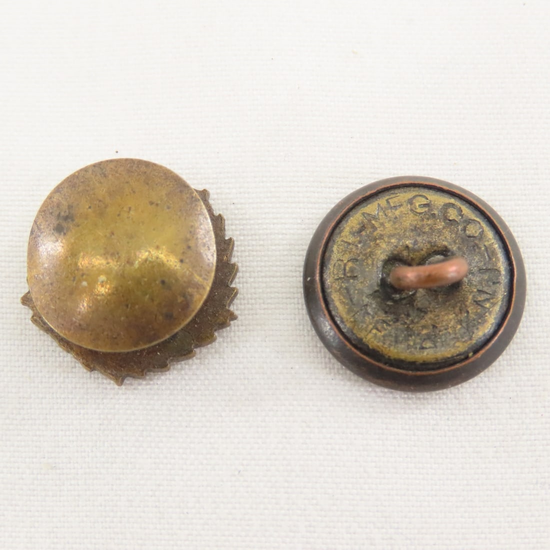 WWI Era US Military Collar Discs, Hat Badge - 11