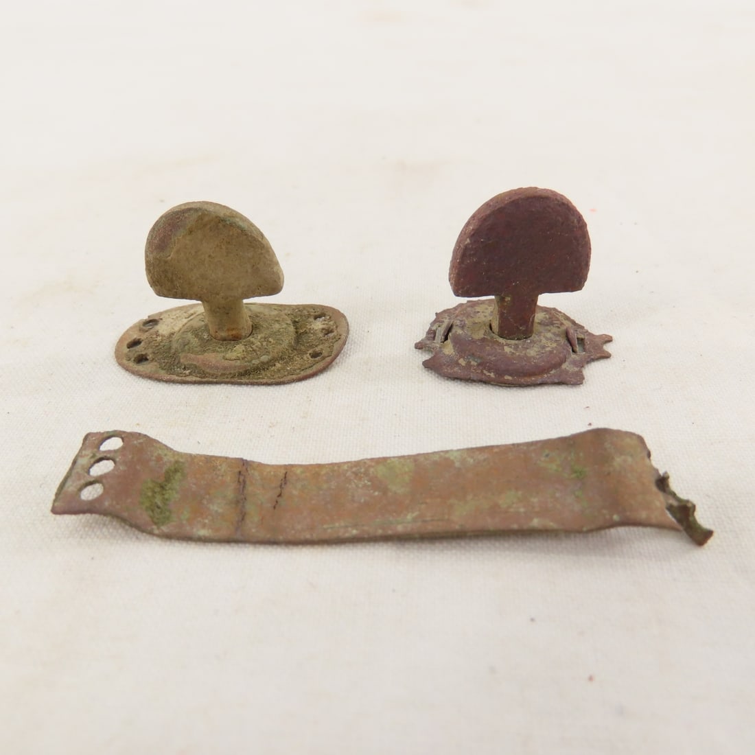 Civil War Enlisted Brass Shoulder Scales - 10