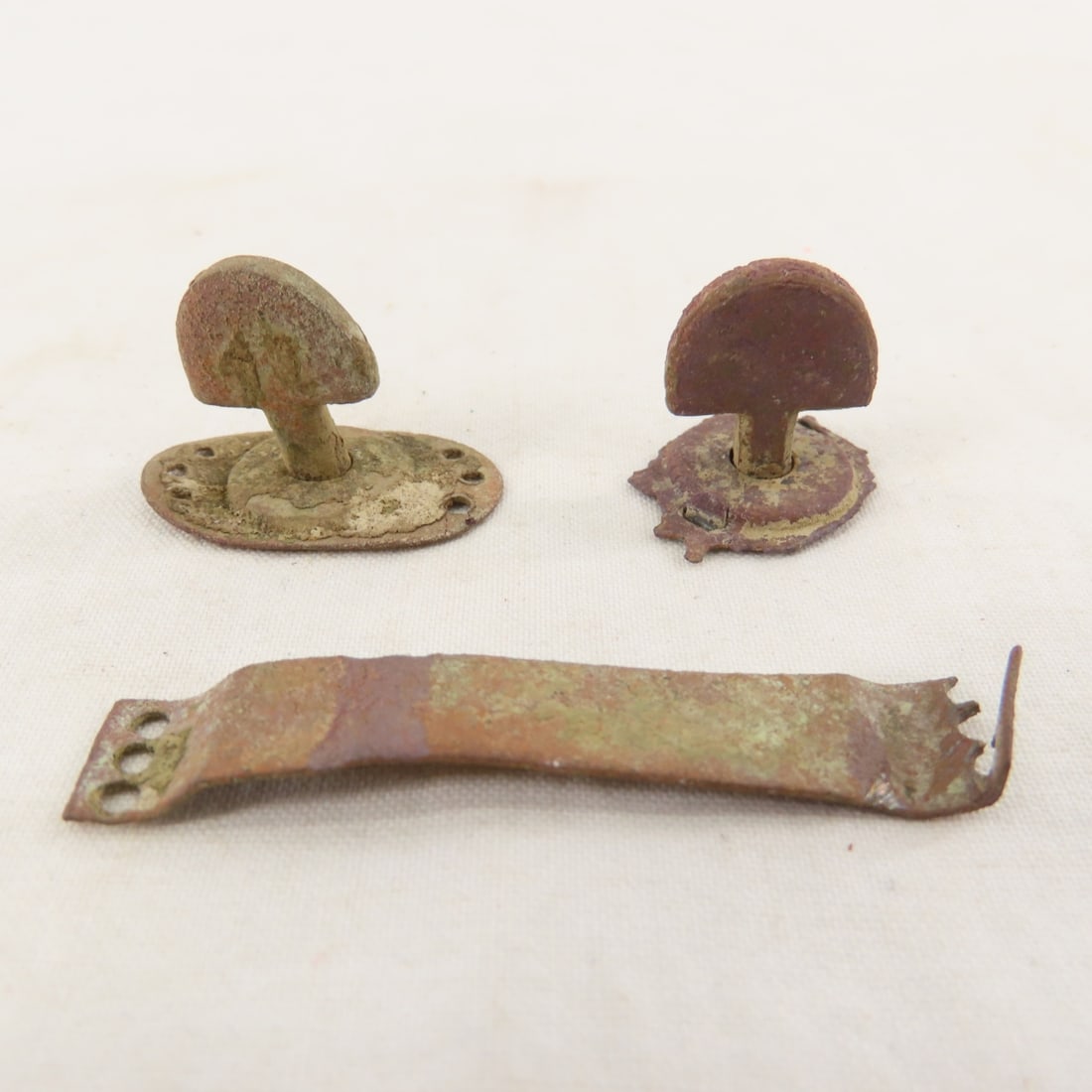 Civil War Enlisted Brass Shoulder Scales - 9