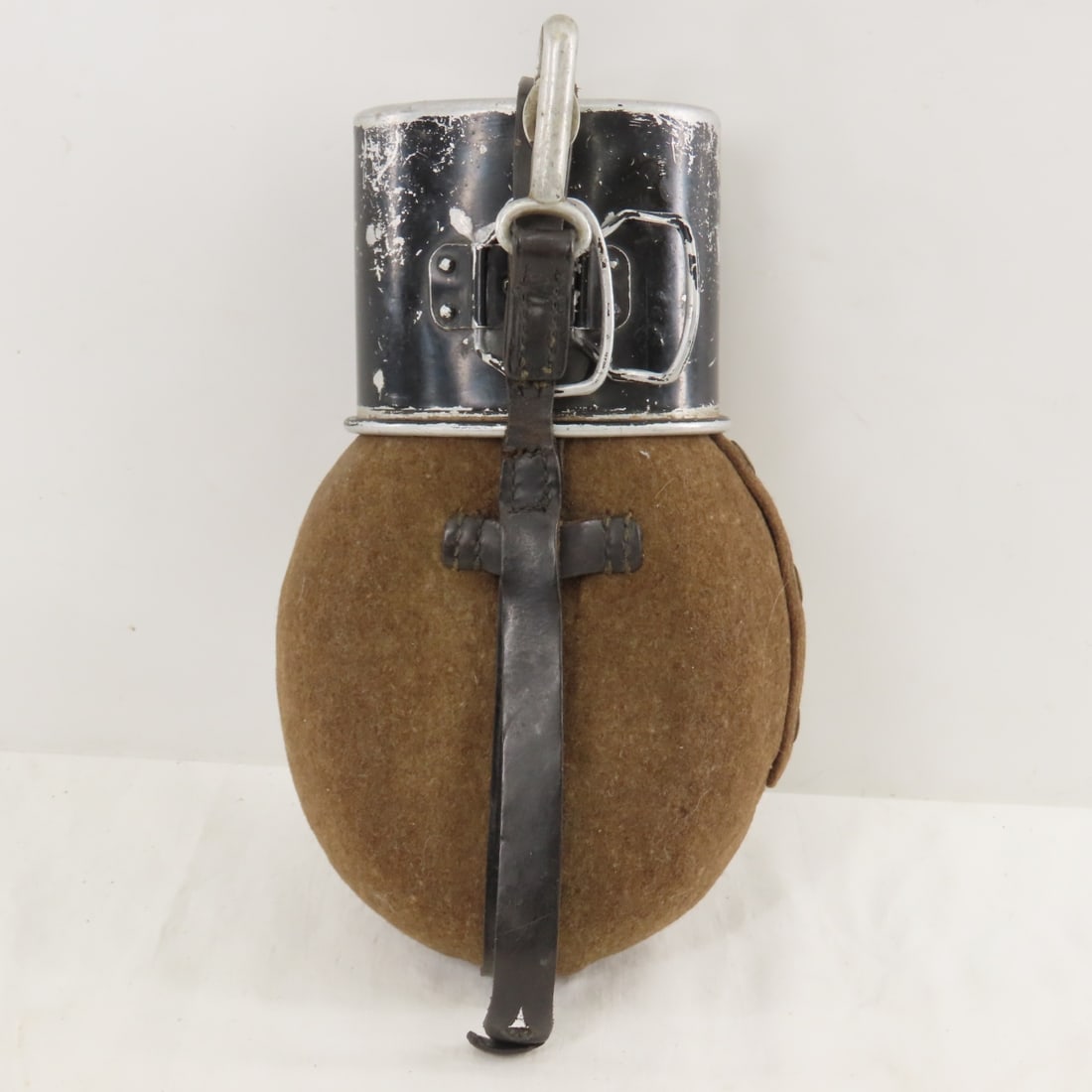 WWII German M31 Canteen with cup - 7