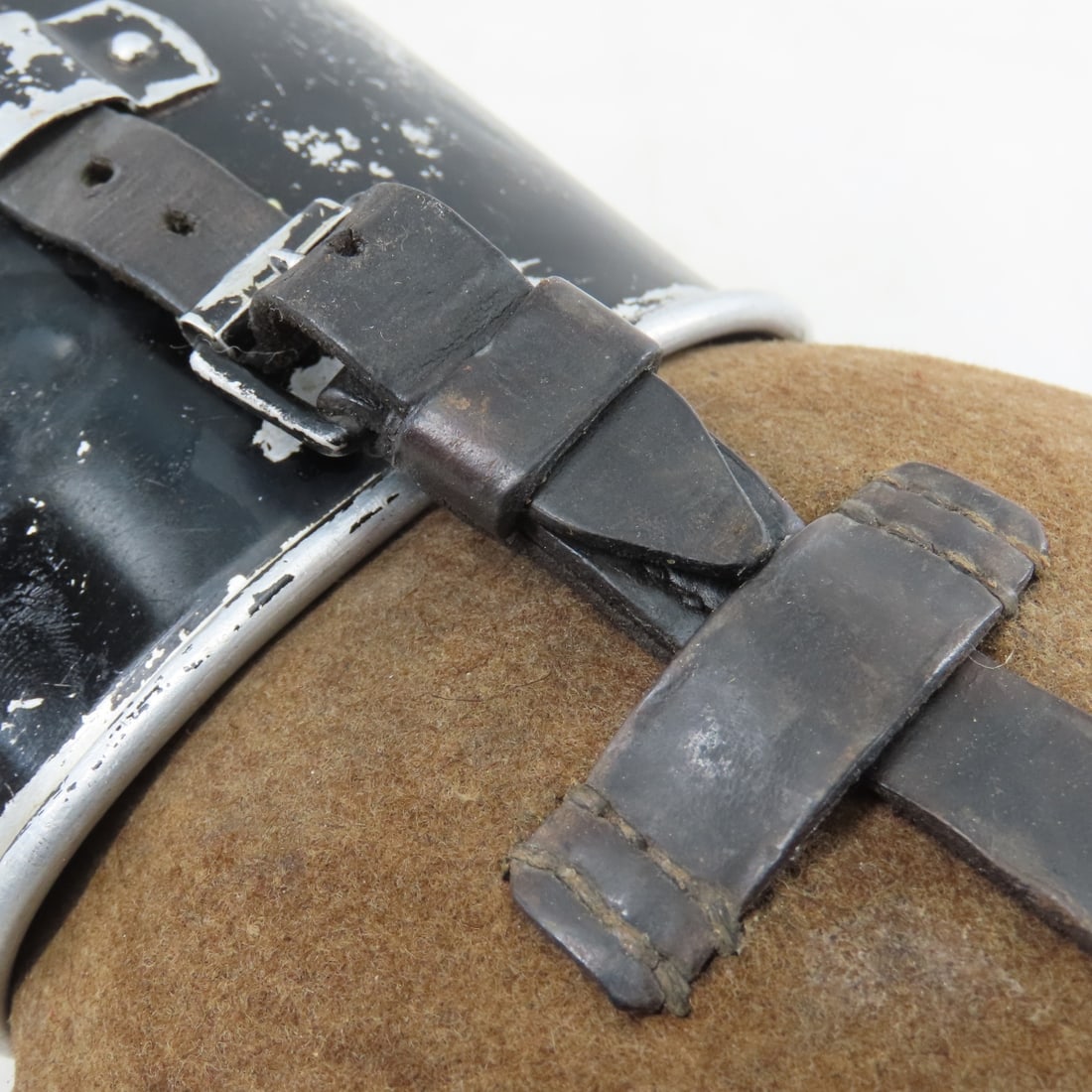 WWII German M31 Canteen with cup - 9