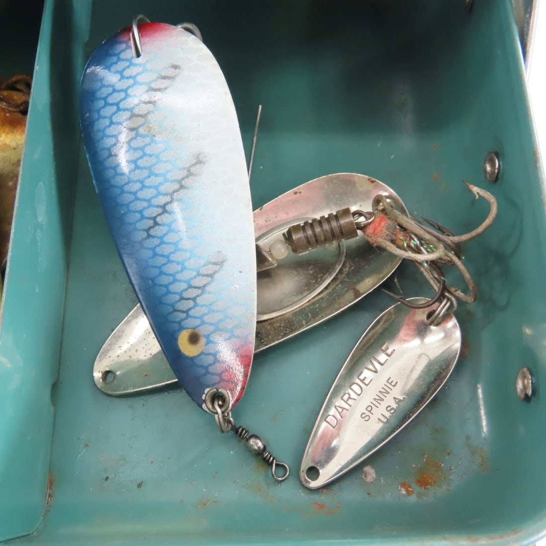 Vintage Metal Union Tackle Box with Lures & Gear - 7