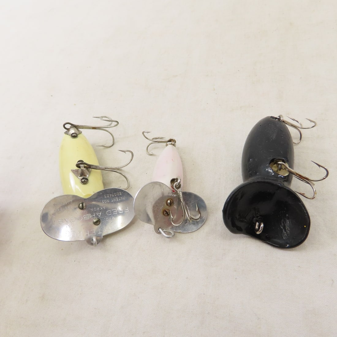 20+ Vintage Hula Poppers, Plugs & Other Lures - 10