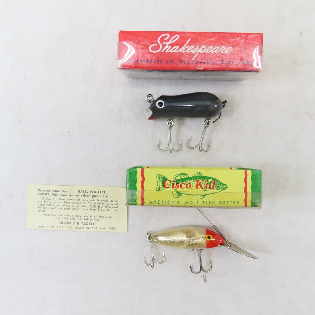 20+ Vintage Hula Poppers, Plugs & Other Lures - 4