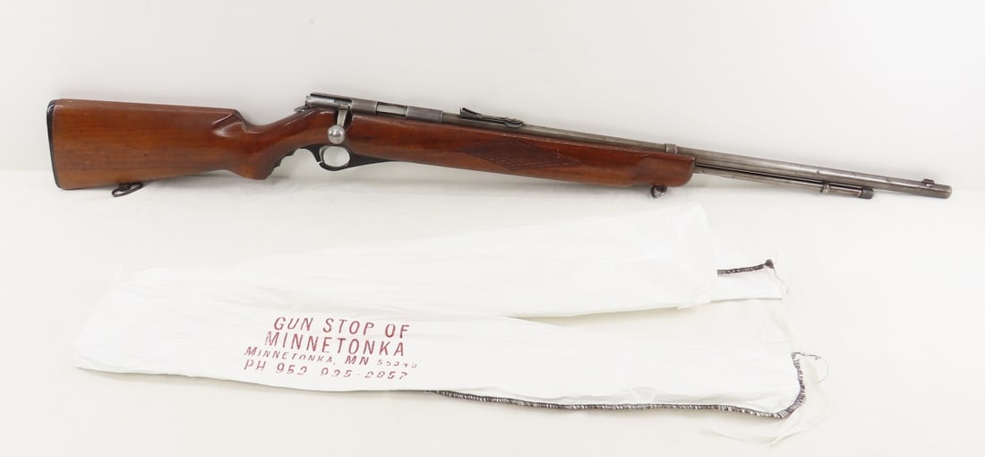 OF Mossberg 46B .22 S,L,LR Bolt Action Rifle (1 of 17)