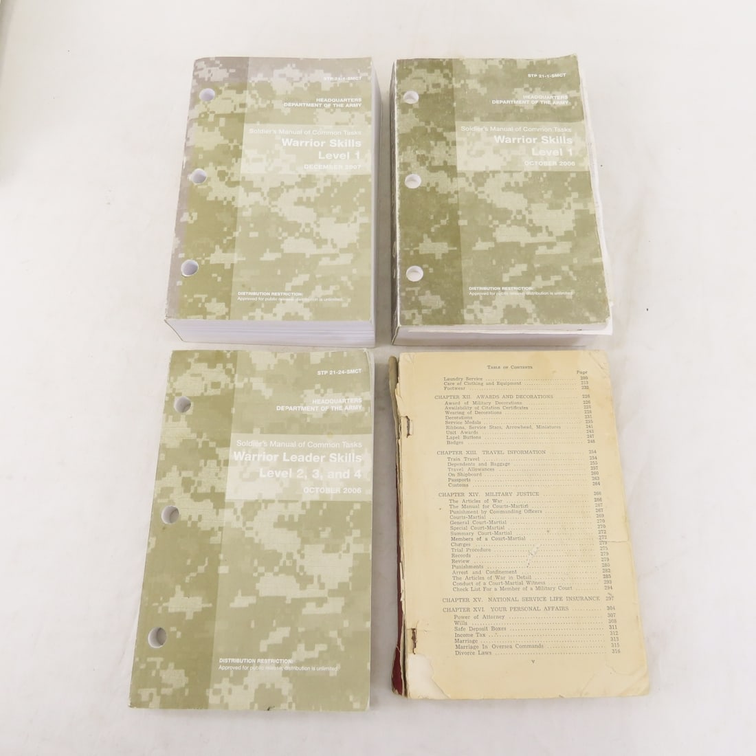 Collection of US Military Guides & Manuals - 8