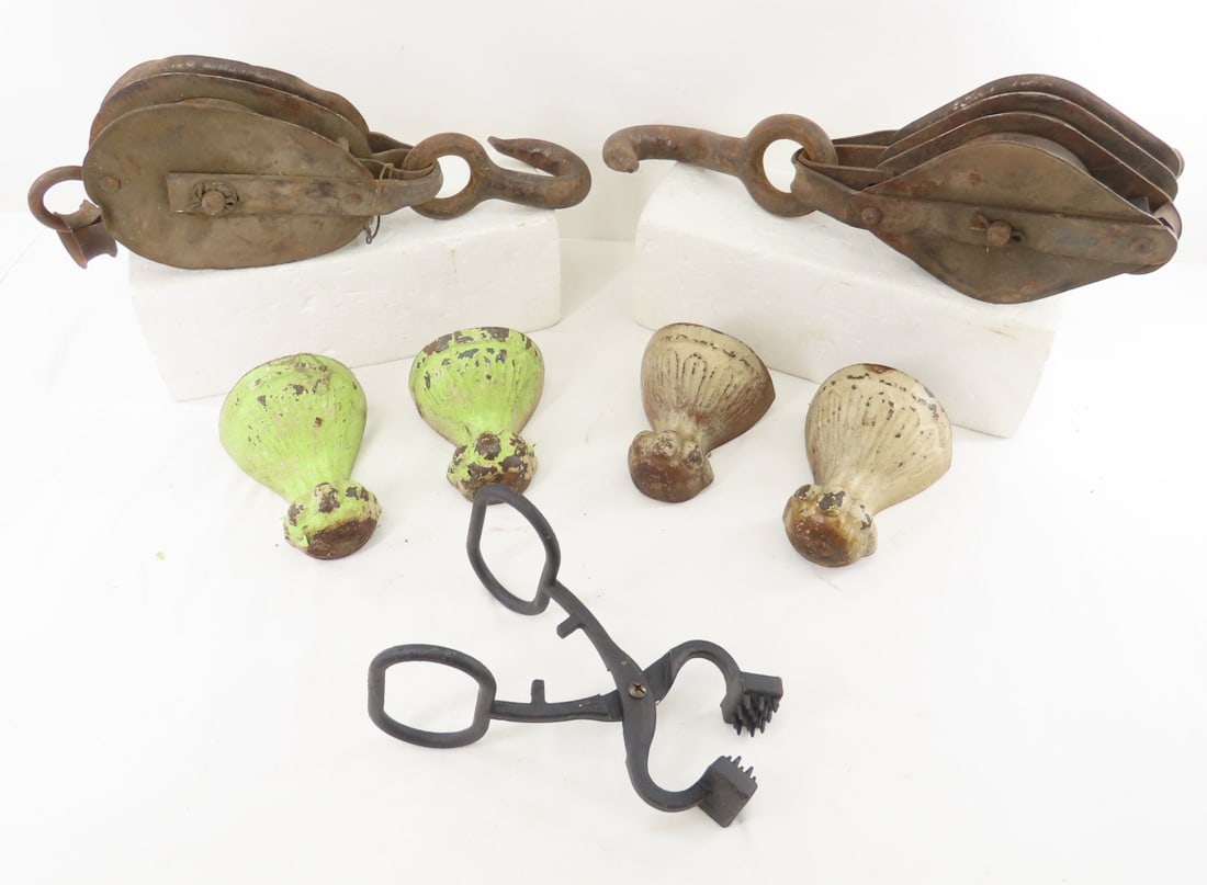 Antique Cast Iron Bathtub Feet set of 4 & more: Antique Cast Iron Bathtub Feet set of 4 & more - Metal 2 & 3 place pulleys, Modern Cast Iron crimper. LOT SIZE: 16x14x8" 38 LBS All information and photos, which are part of the description) are