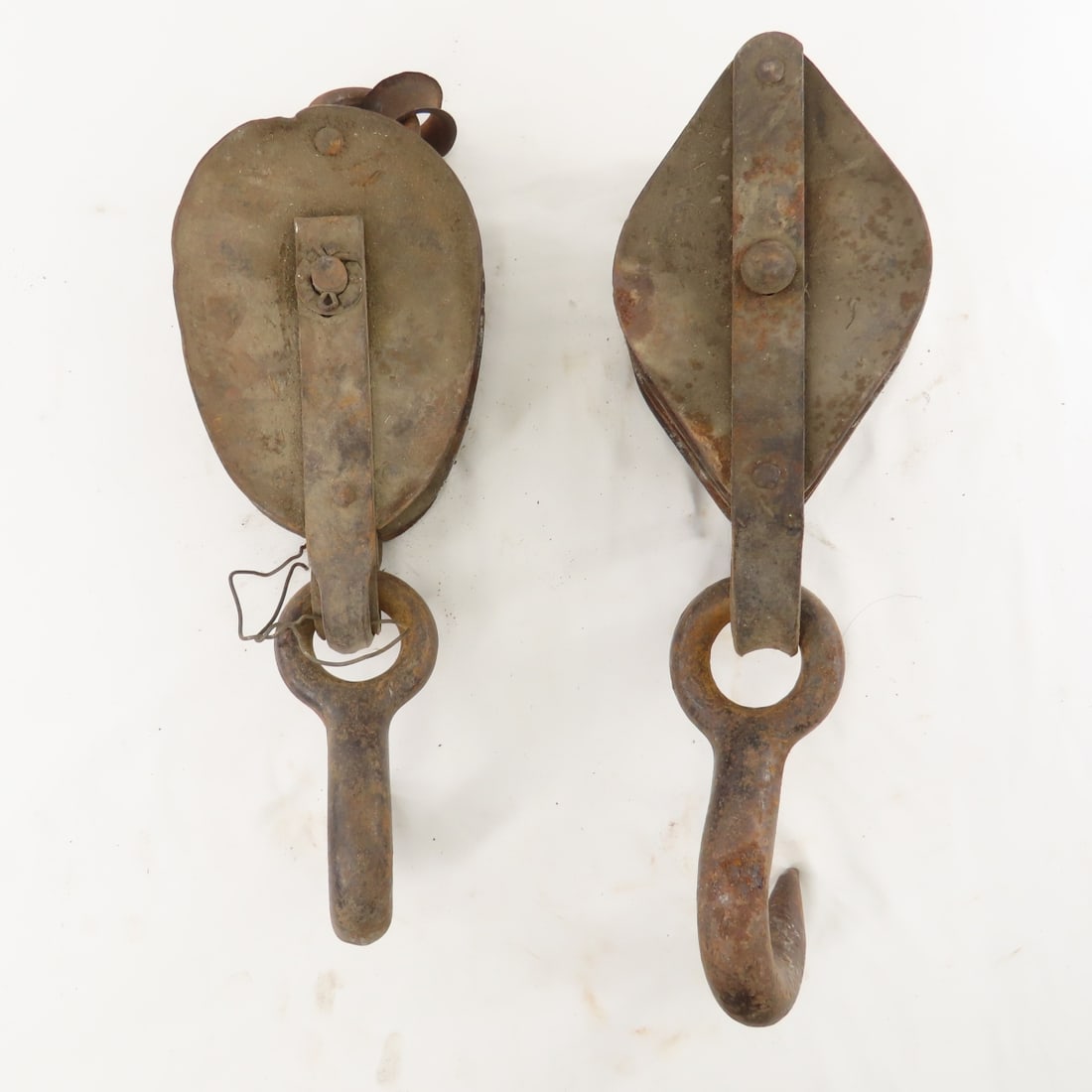 Antique Cast Iron Bathtub Feet set of 4 & more - 5