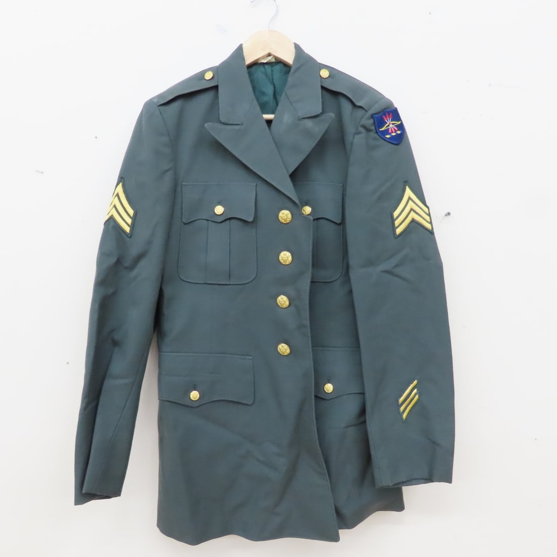 3 Vintage US Army Dress Jackets & Trousers - 3