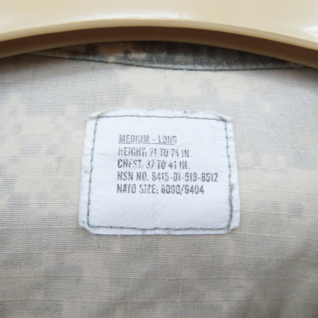 4 US Army 8090/9404 UCP Camo M/L Jackets/Pants - 4