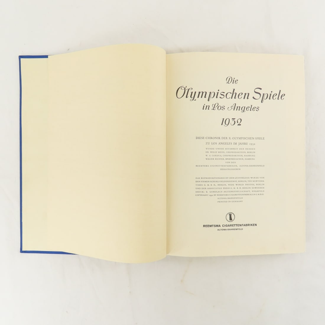 Olympia 1932 Cigarette Photo Card Album - 3