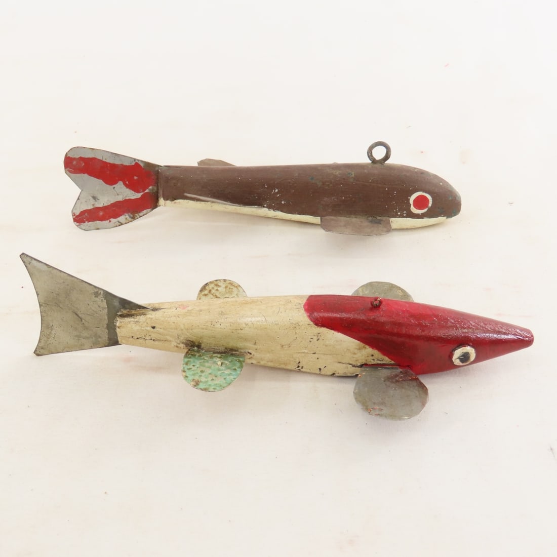10 Folk Art & 1 Bear Creek Spear Fishing Decoys - 5