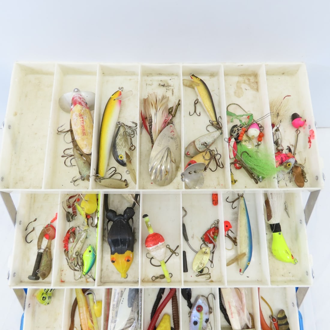 4 Vintage Metal & Plastic Tackle Boxes & Lures - 8