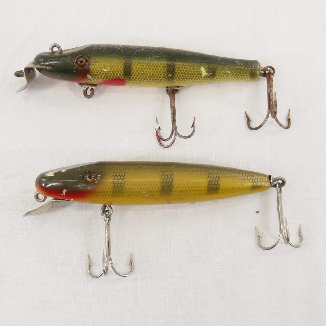 8 Vintage C.C.B.Co. Creek Chub Lures - 8