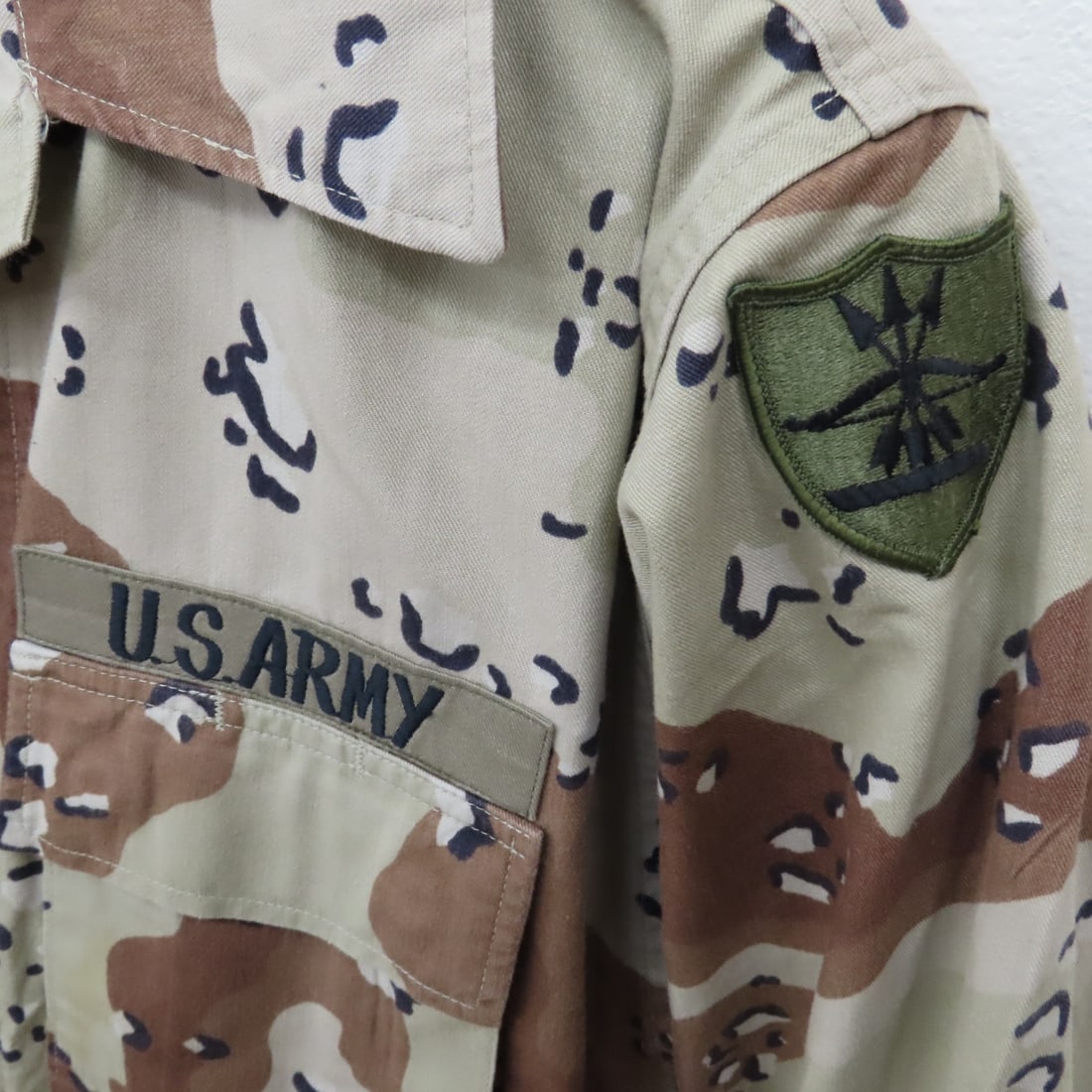 3 US Army Desert Camo Jackets & Trousers Med-Reg - 6