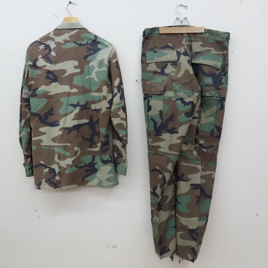 6 US Army Woodland Camo Field Coats, Trousers M - 3
