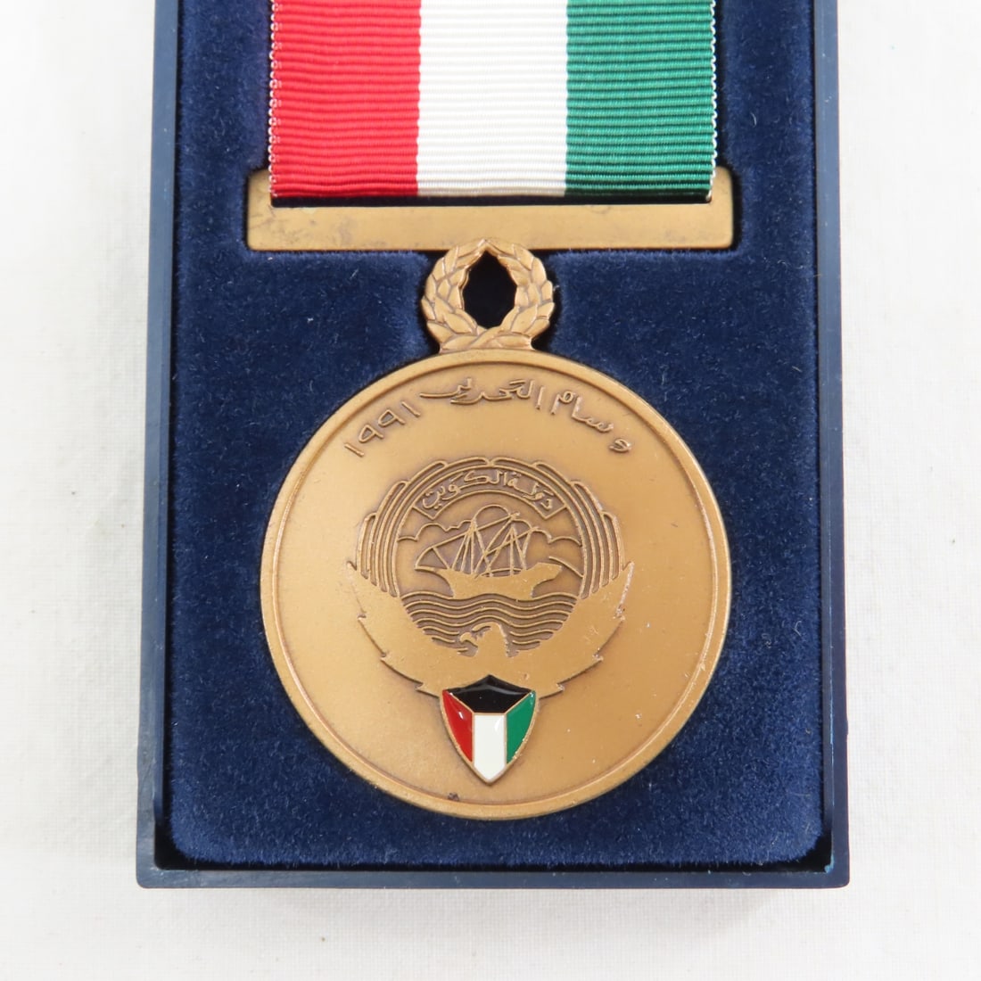 5 US Military Medals in Cases, Masonic & Others - 4