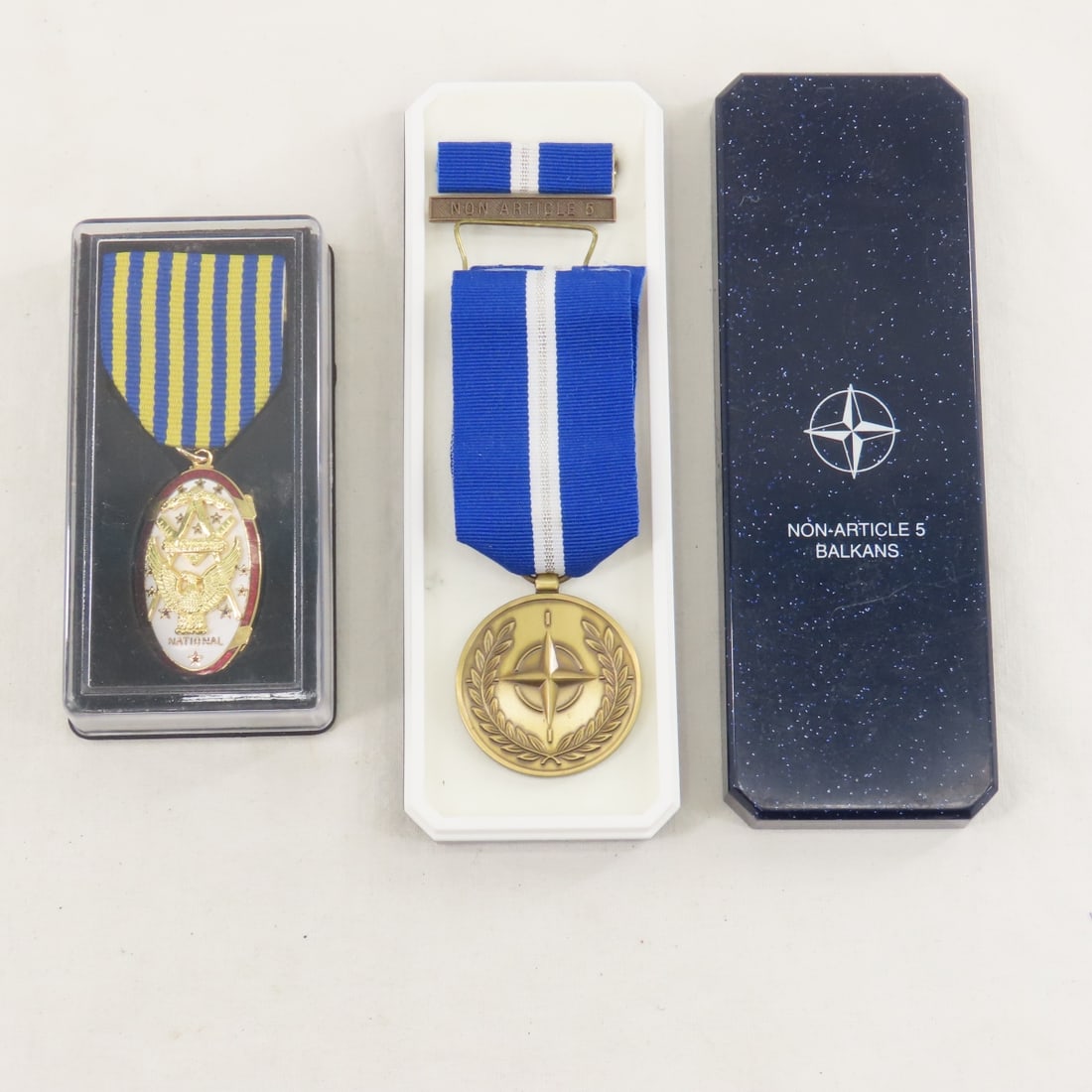 5 US Military Medals in Cases, Masonic & Others - 6