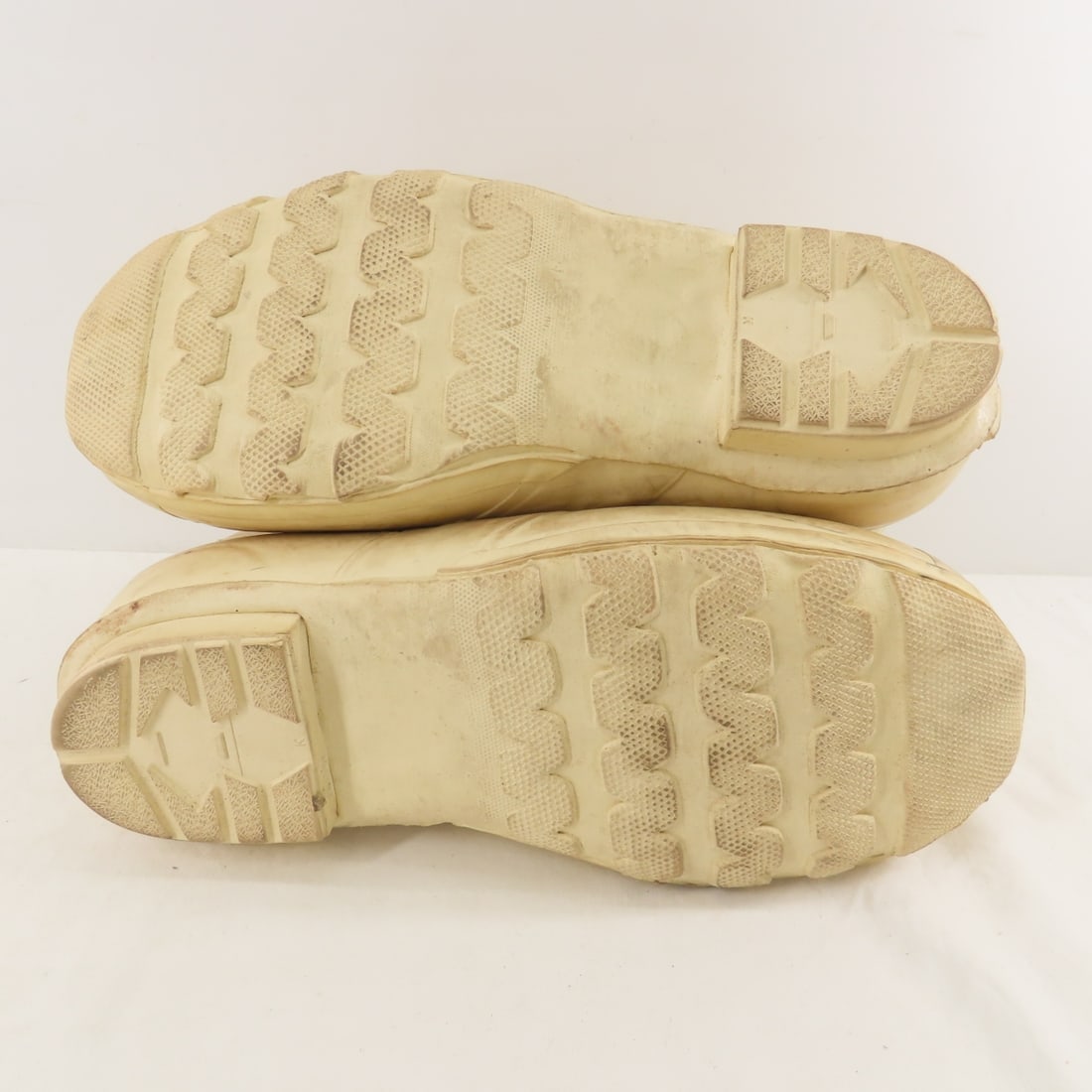 US Military Extreme Cold Weather Bunny Boots 13R - 8