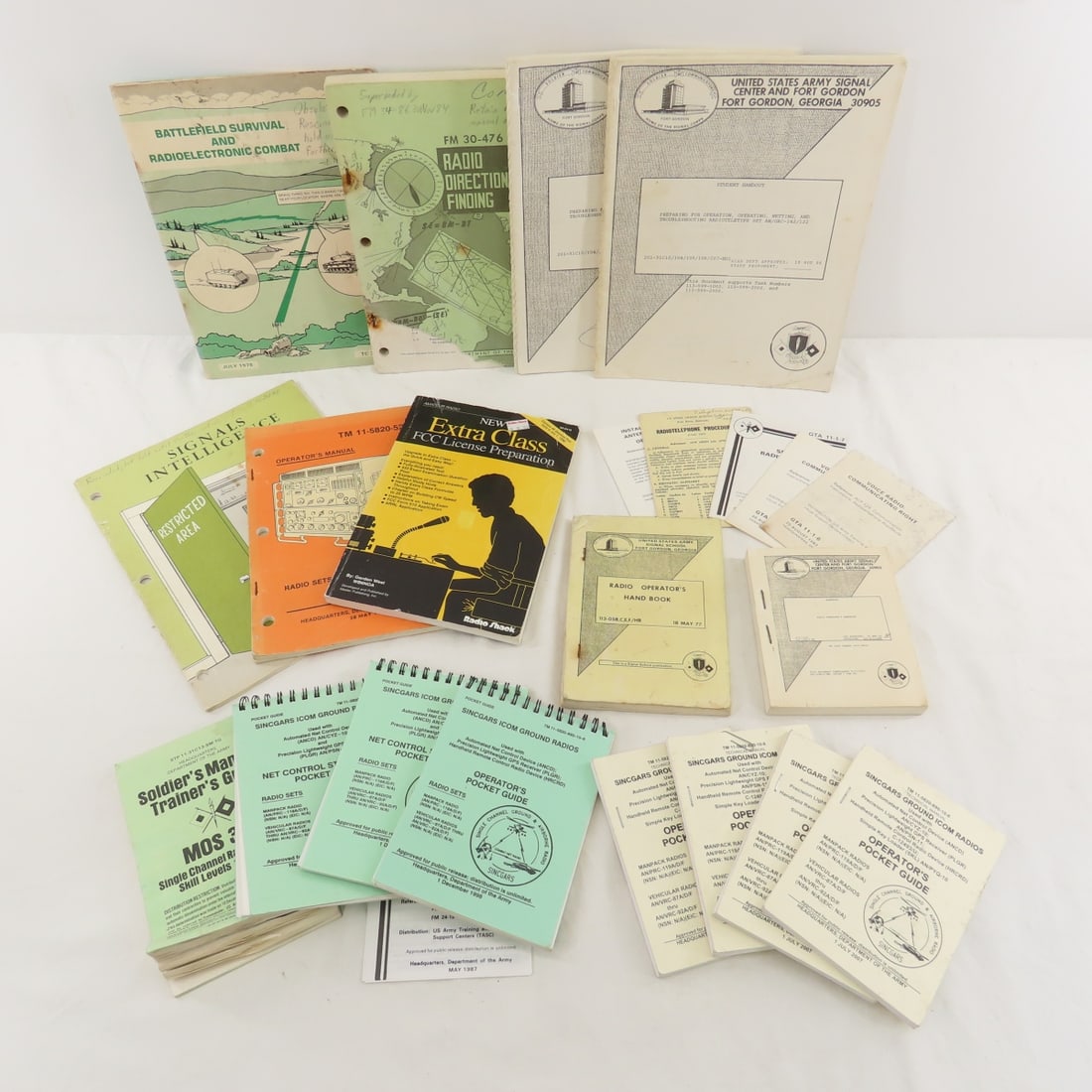 US Military Radio Operator's Guides & Manuals (1 of 18)